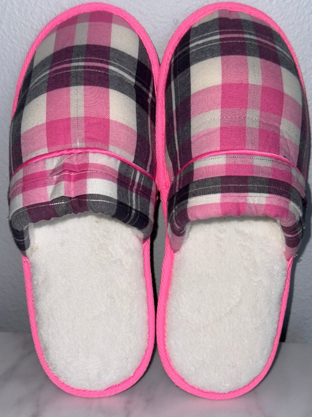 VICTORIA'S SECRET Pink and White Plaid Slippers